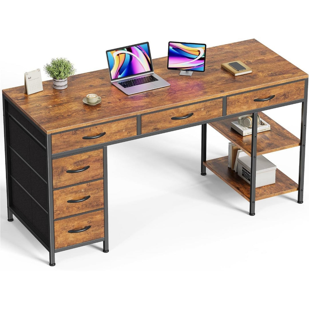 Arredo per soggiorno con cassetti con ante oro